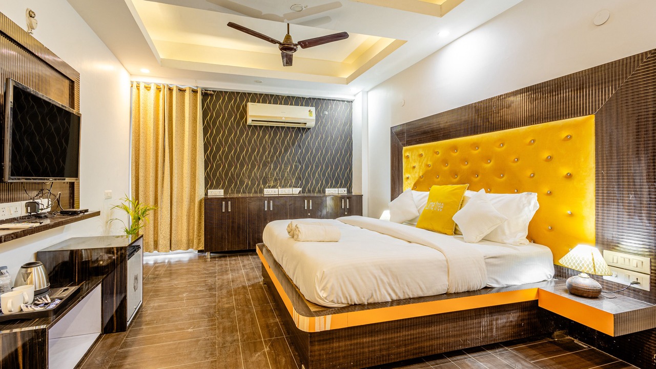 Photo of Bedroom in Sushant Lok