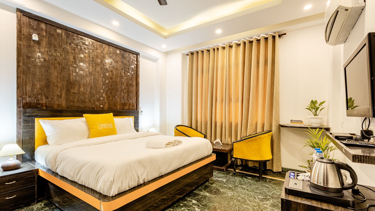 Photo of Bedroom in Sushant Lok