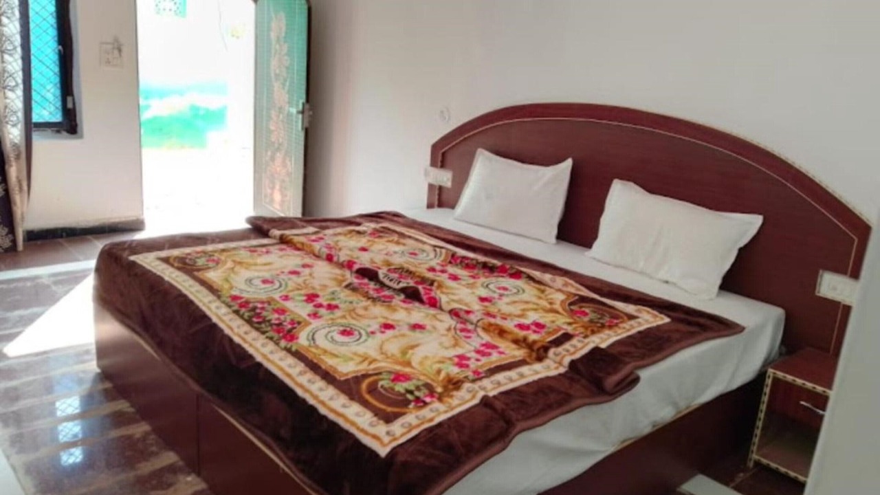 Photo of Bedroom in Khajjiar