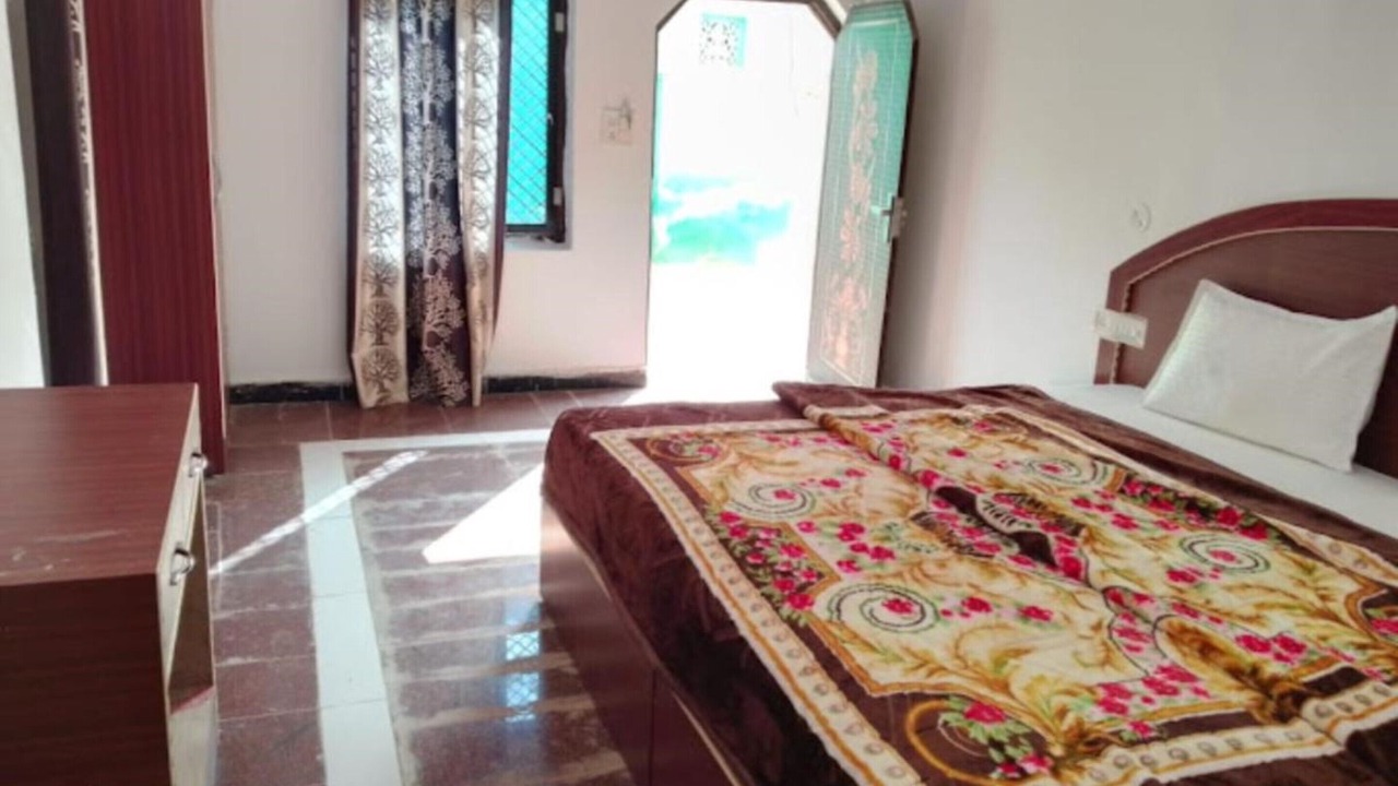 Photo of Bedroom in Khajjiar