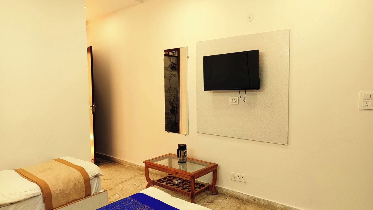 Photo of Bedroom in Jangpura
