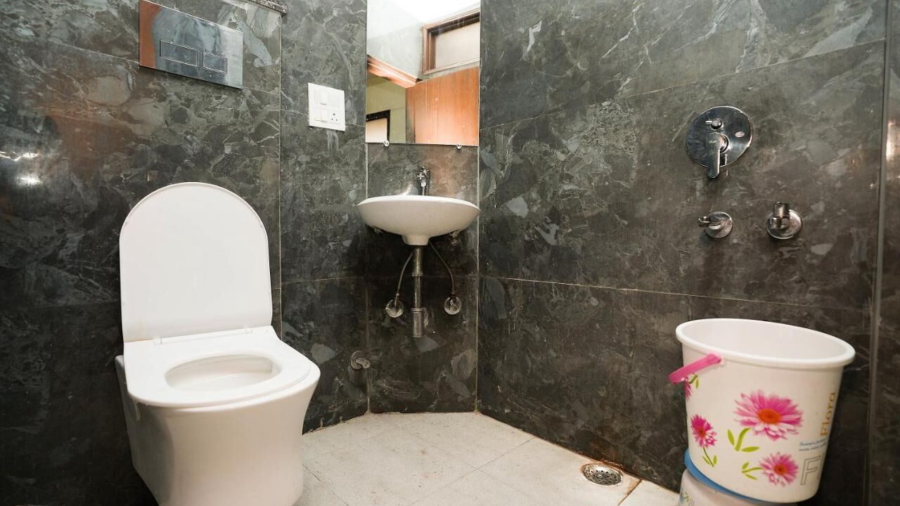 Photo of Bathroom in Jangpura