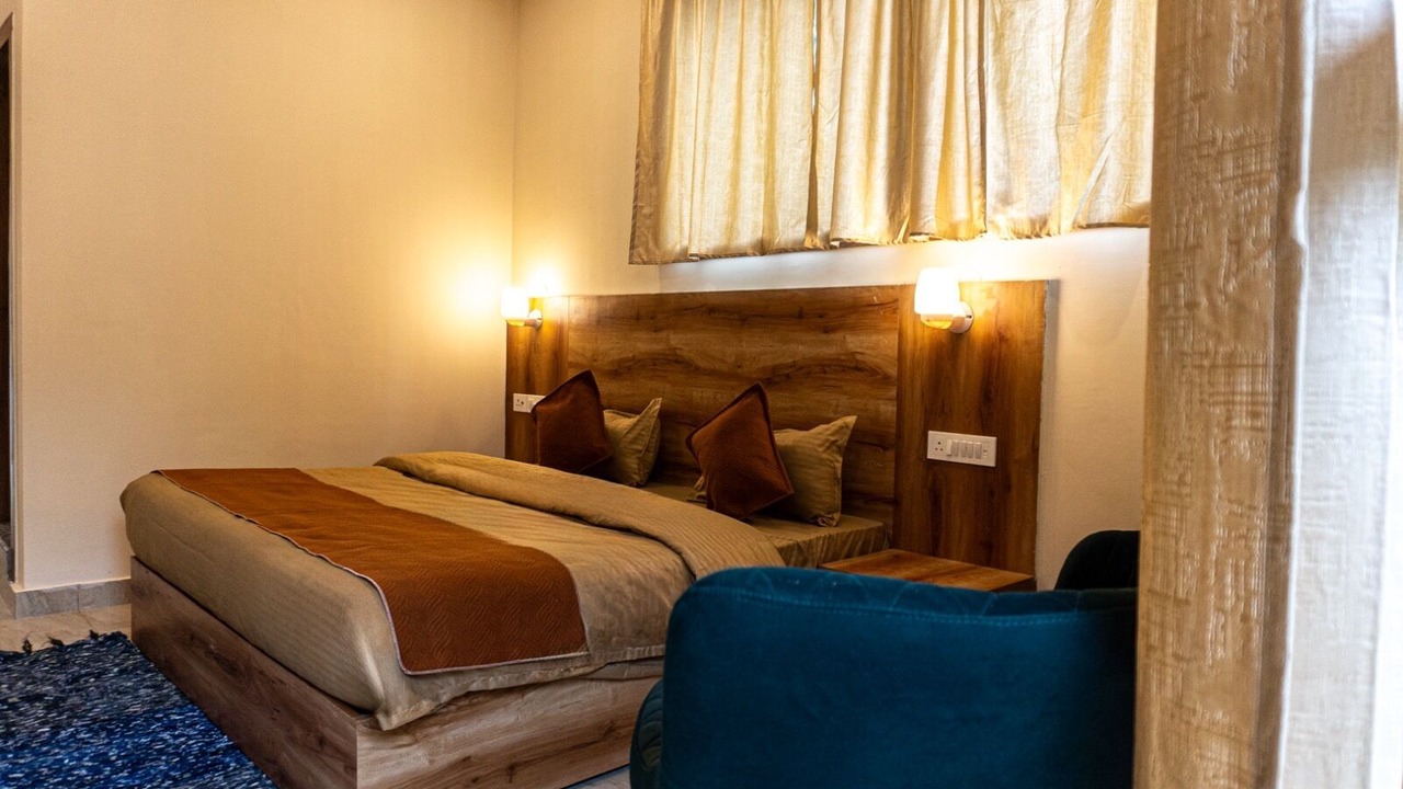 Photo of Bedroom in Bhagsu Nag