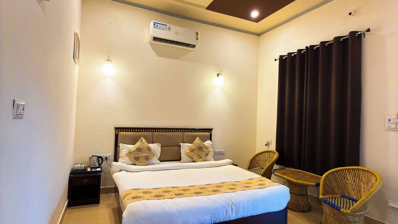 Photo of Bedroom in Sariska
