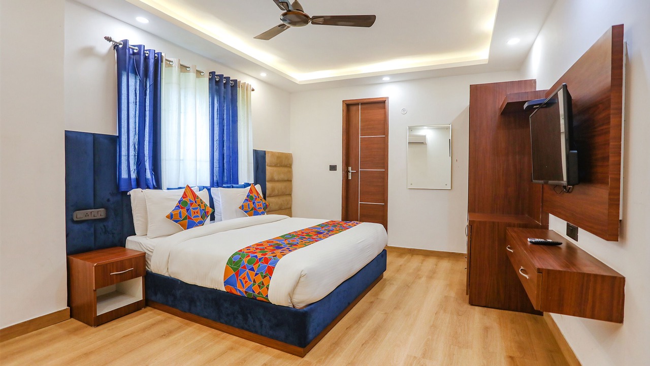 Photo of Bedroom in Kalkaji