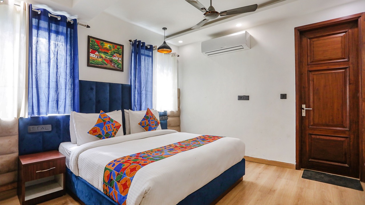 Photo of Bedroom in Kalkaji