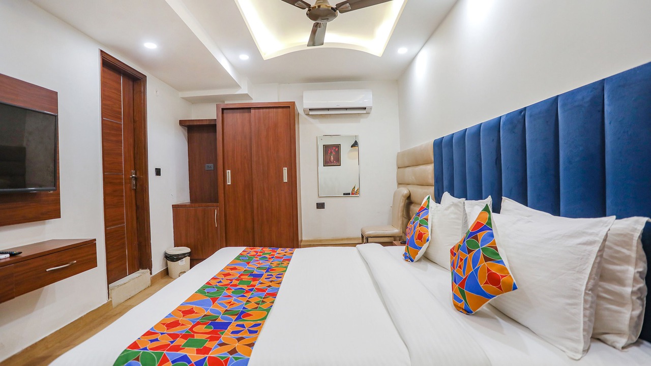 Photo of Bedroom in Kalkaji