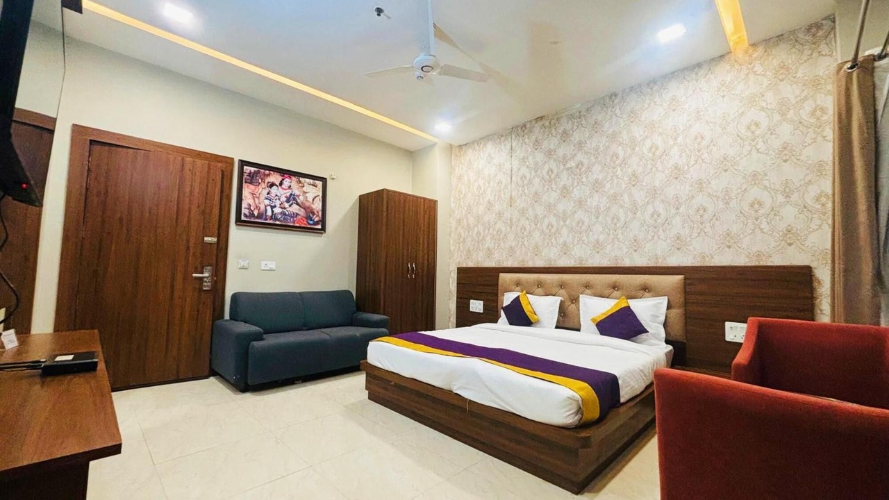 Photo of Bedroom in Bharatpur