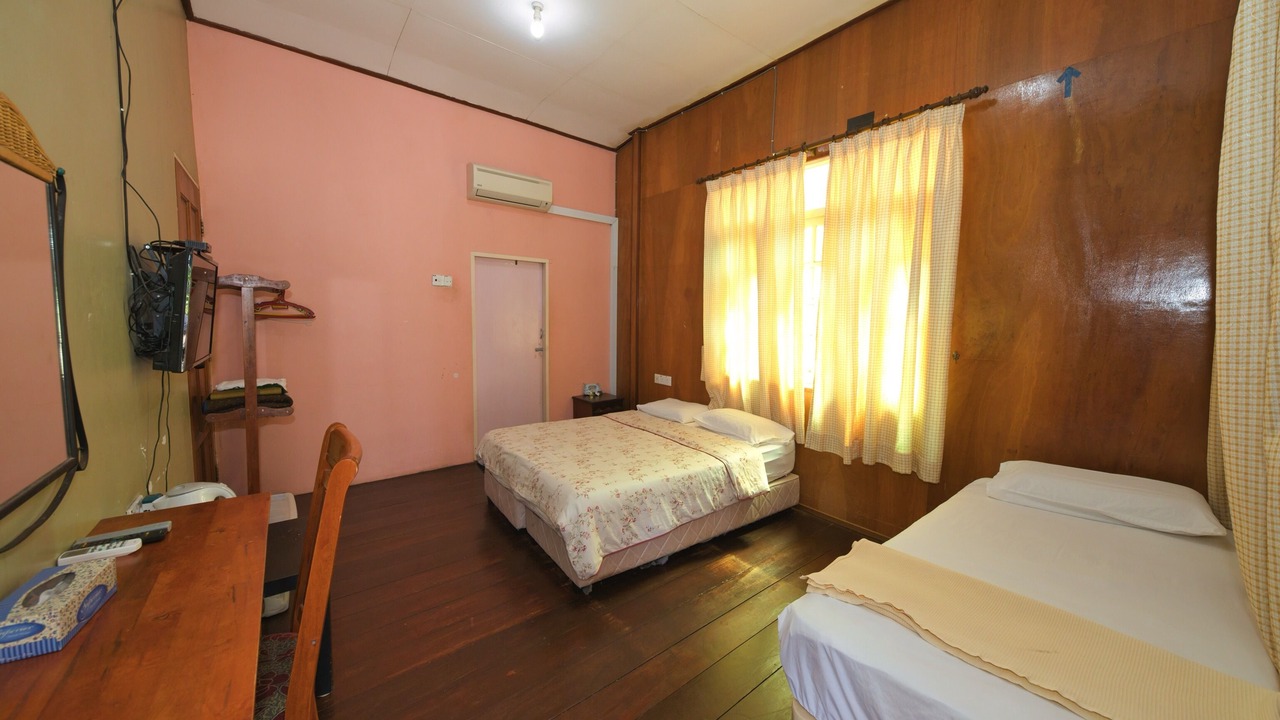 Photo of Bedroom in Kampung Pengkalan Maras