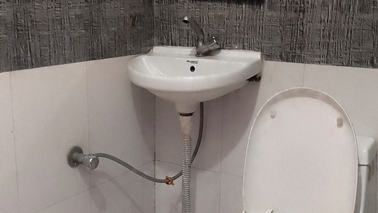 Photo of Bathroom in Mahipalpur Extension