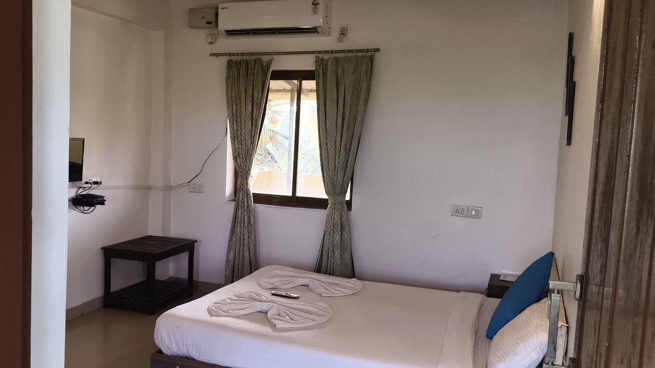Photo of Bedroom in Vagator