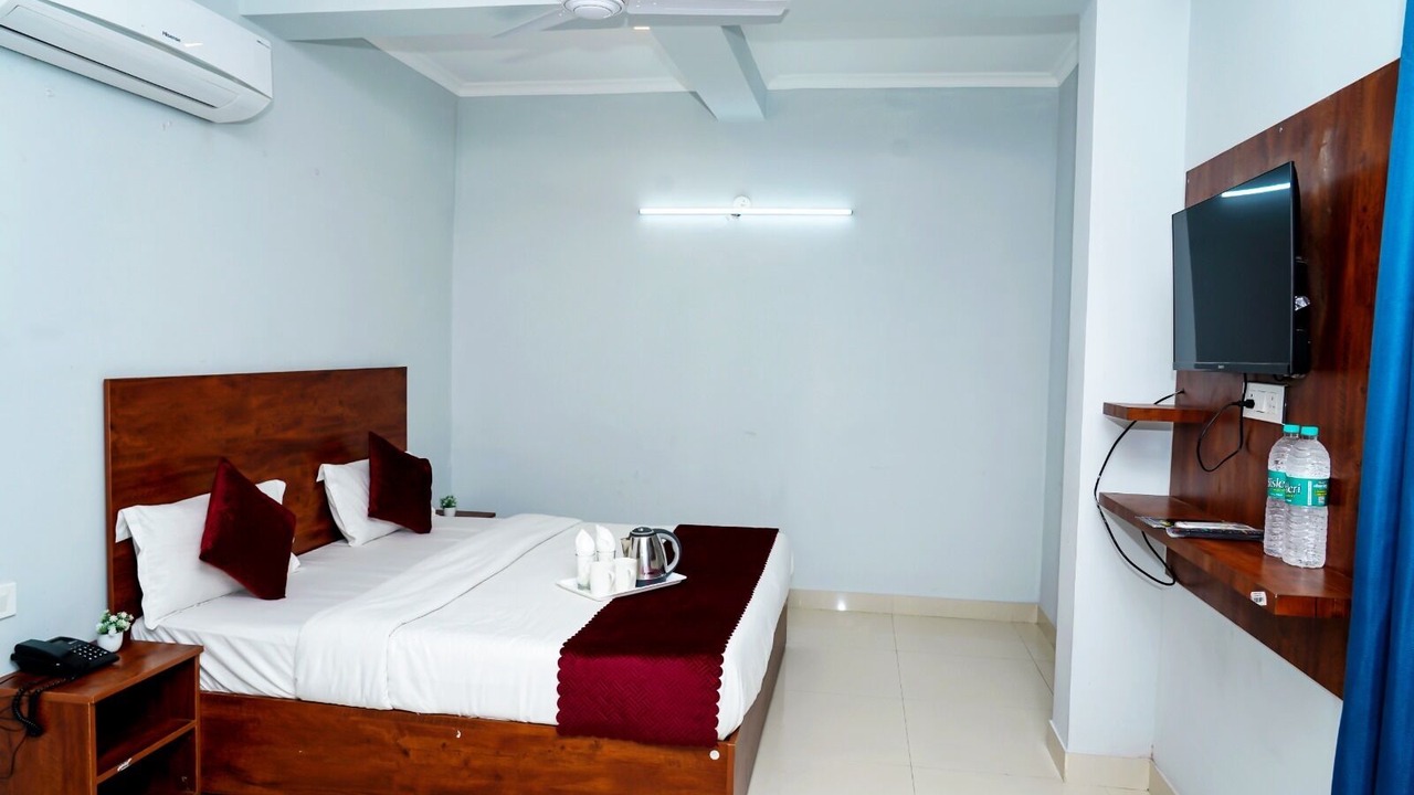 Photo of Bedroom in Sushant Lok