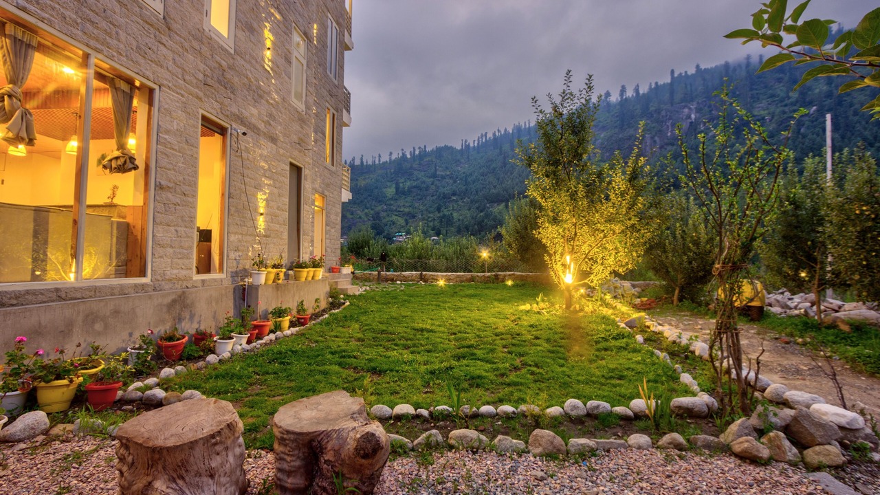 Photo of Outdoor in Burwa