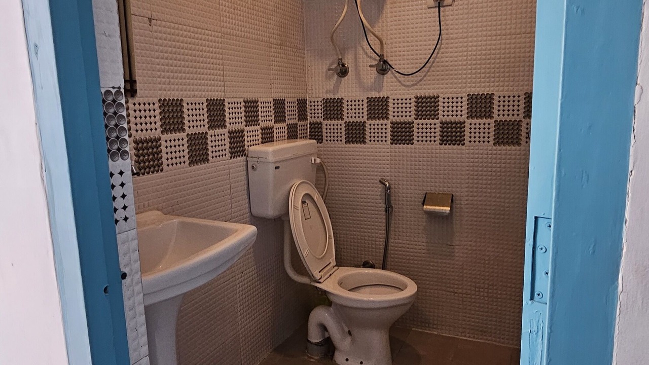 Photo of Bathroom in Bhagsu Nag