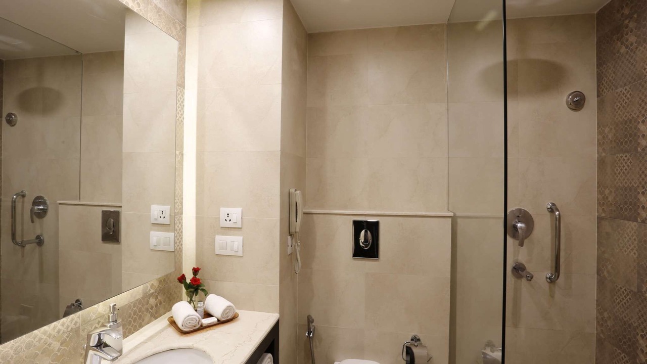 Photo of Bedroom in Hazratganj