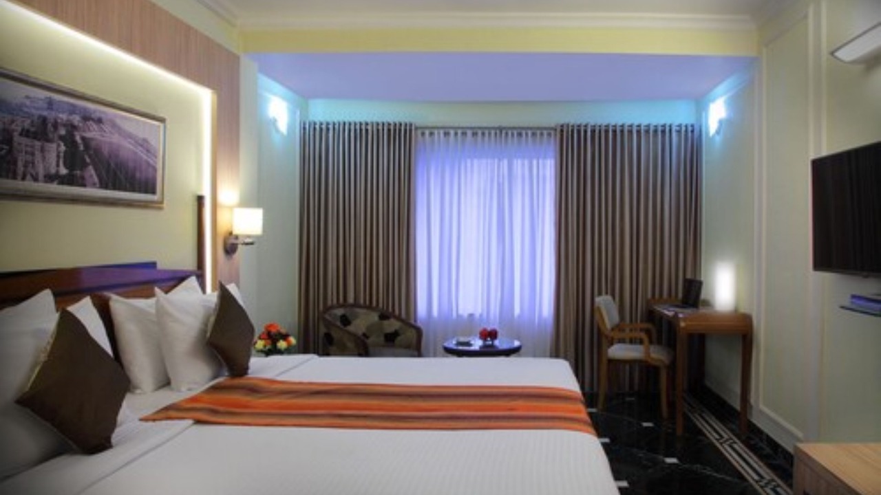 Photo of Bedroom in Prabhadevi