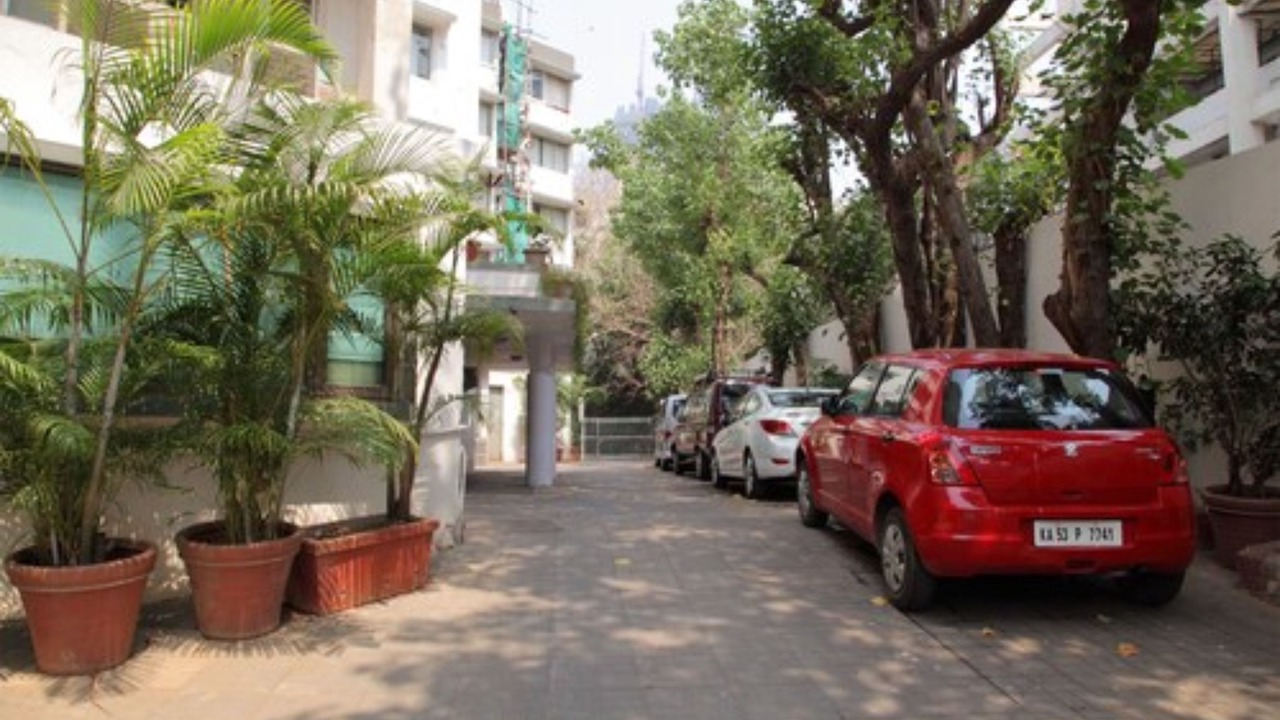 Photo of Outdoor in Prabhadevi