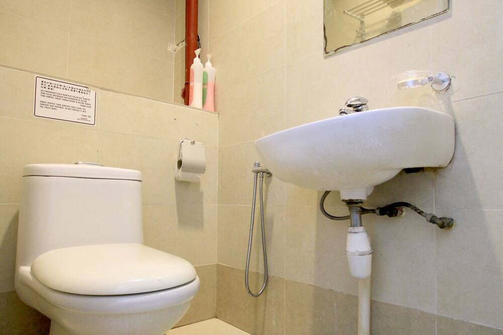 Photo of Bathroom in Kampung Ladang Tok Pelam