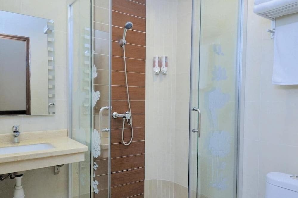 Photo of Bathroom in Kampung Ladang Tok Pelam