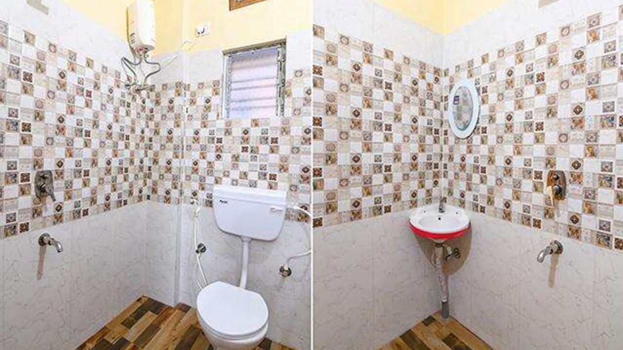 Photo of Bathroom in Chinar Park