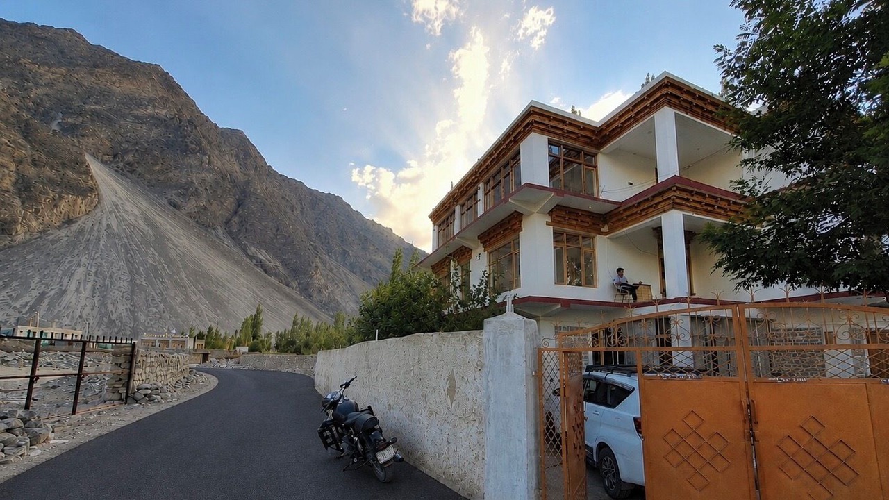 Photo of Patio Balcony in Diskit