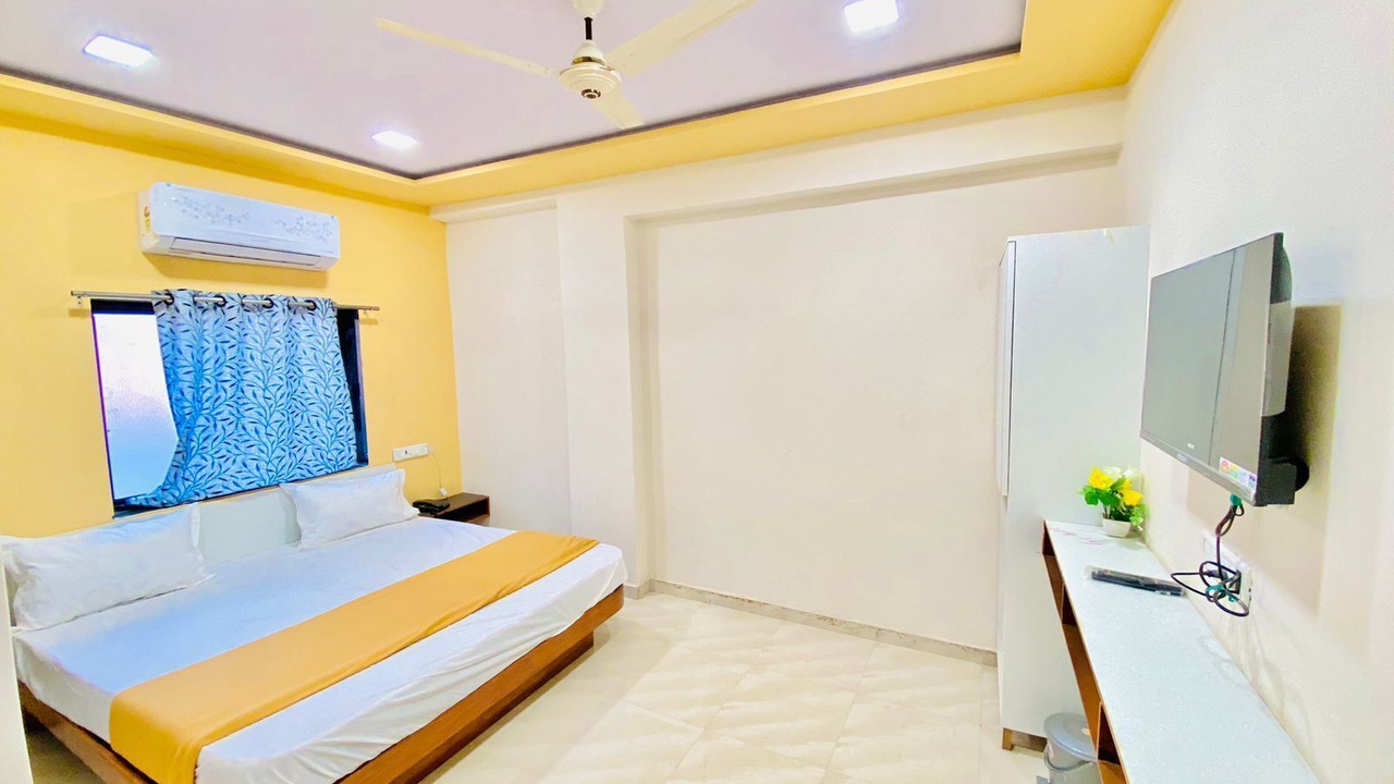Photo of Bedroom in Navrangpura