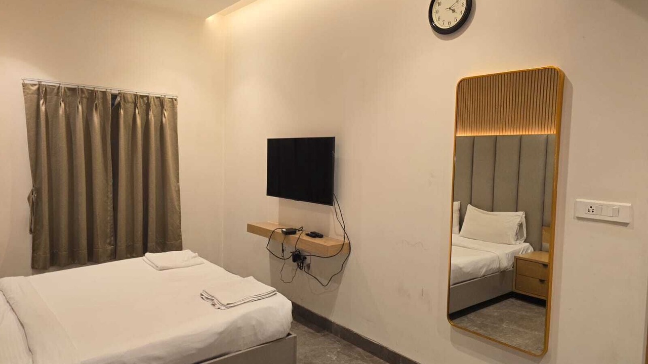 Photo of Bedroom in Miyapur