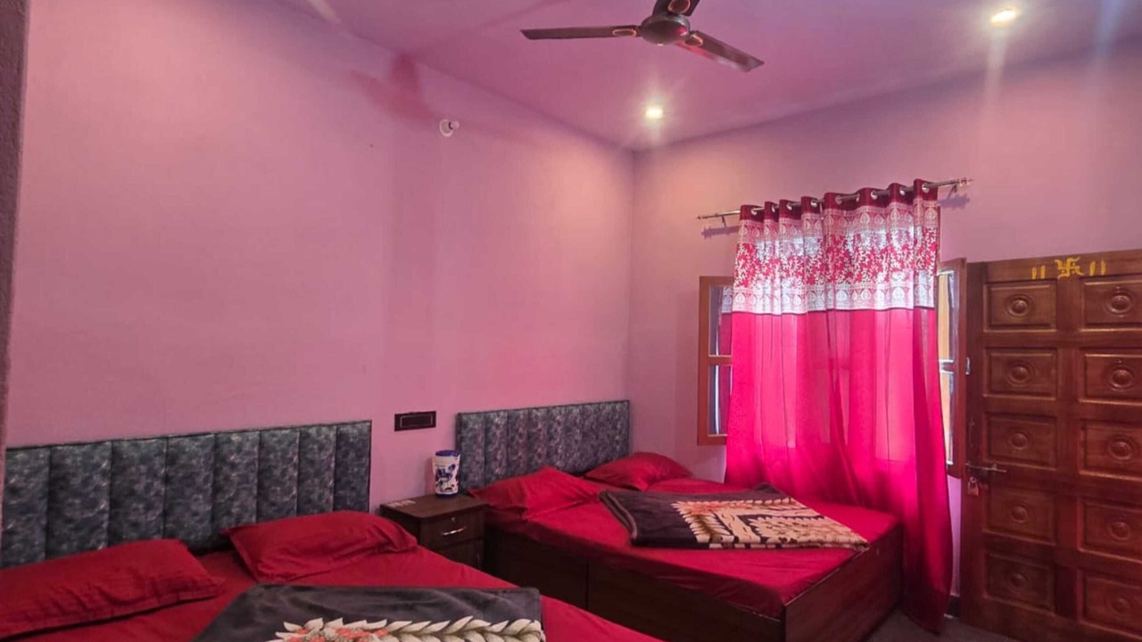 Photo of Bedroom in Chamoli