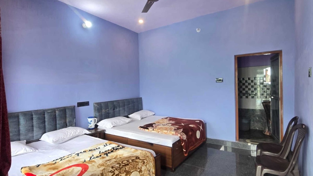 Photo of Bedroom in Chamoli