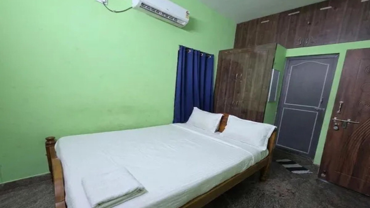 Photo of Bedroom in Urapakkam