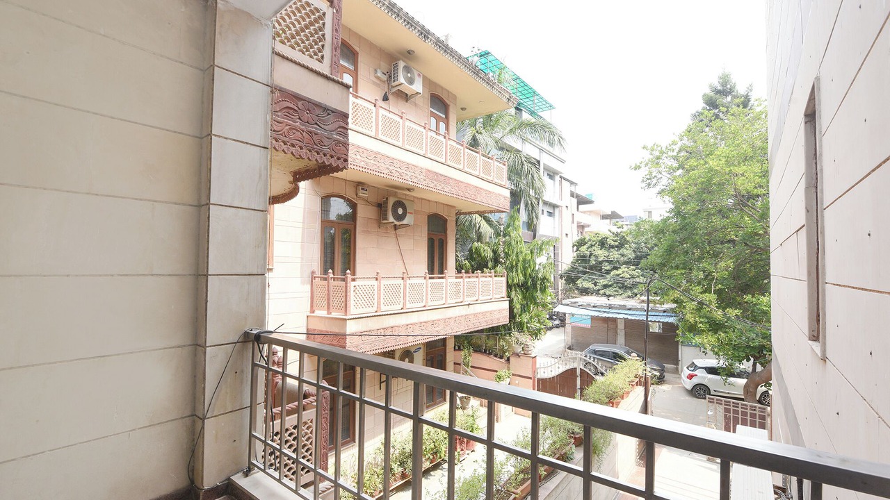 Photo of Patio Balcony in South City I