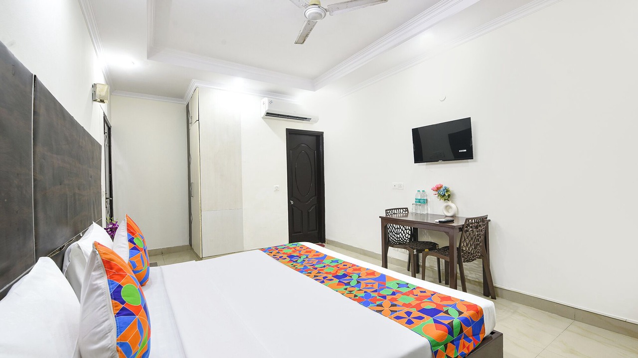 Photo of Bedroom in South City I