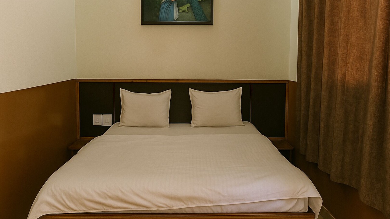 Photo of Bedroom in Kasol