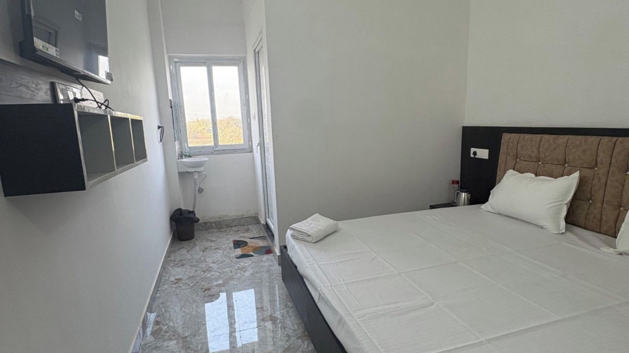 Photo of Bedroom in Pipra Dewas