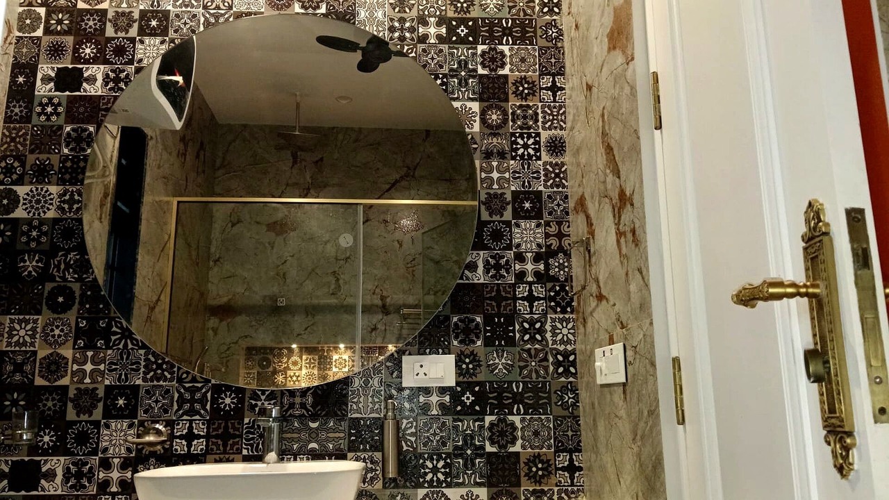 Photo of Bathroom in Benipur
