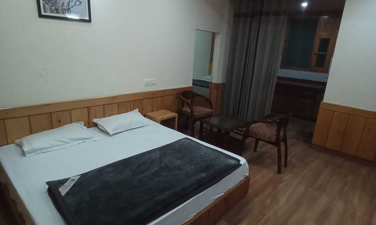 Photo of Bedroom in Bhuntar