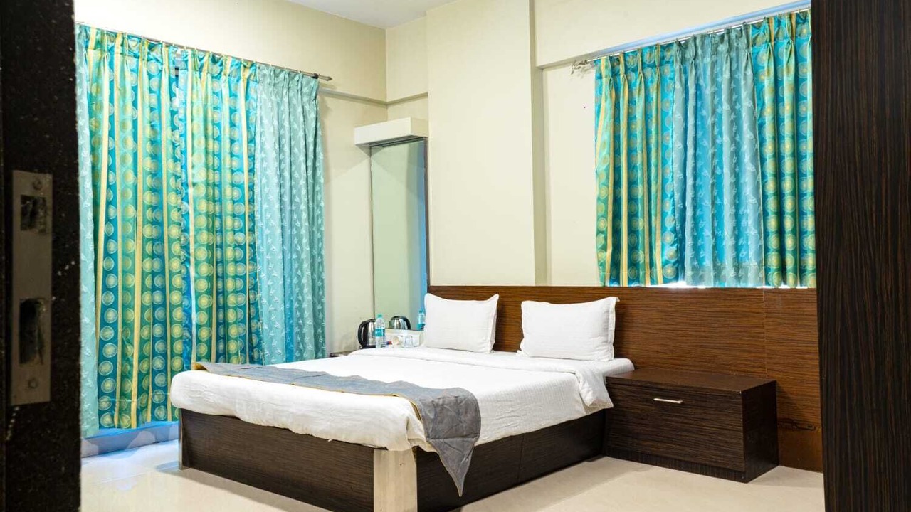 Photo of Bedroom in Bandra East