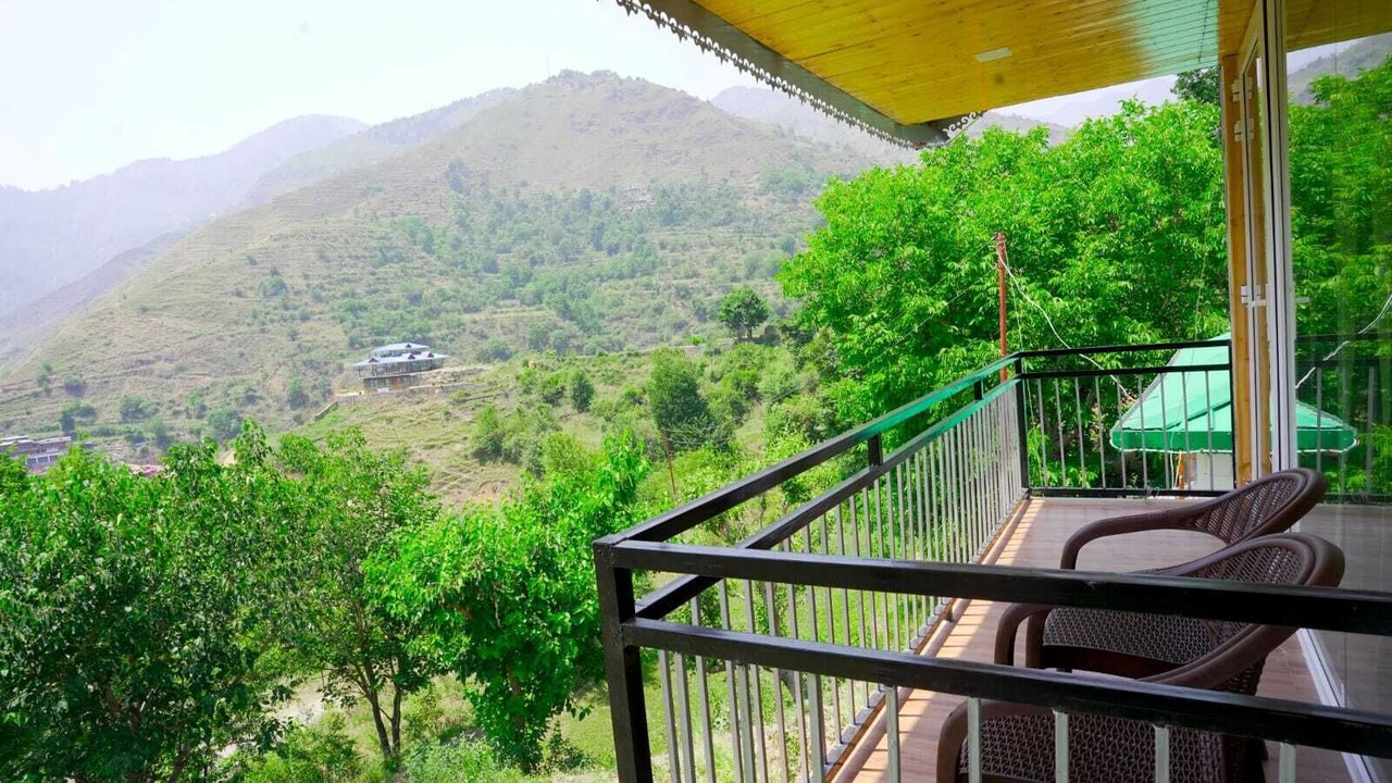 Photo of Patio Balcony in Chakrata