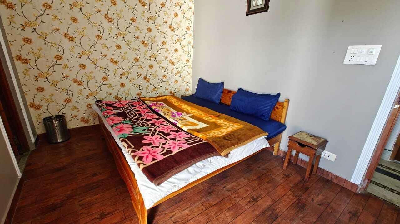 Photo of Bedroom in Solan