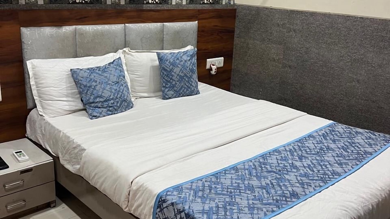 Photo of Bedroom in Kurla