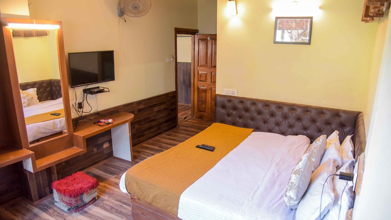 Photo of Bedroom in Simsa Village
