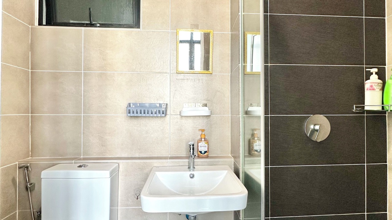 Photo of Bathroom in Medini
