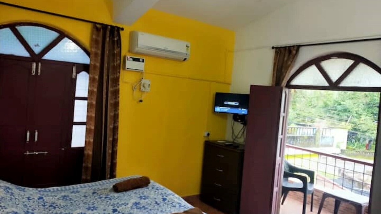 Photo of Bedroom in Candolim