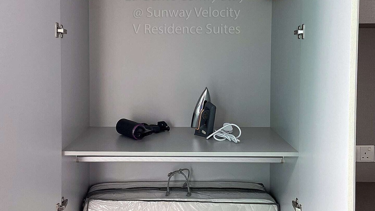 Photo of Bedroom in Maluri