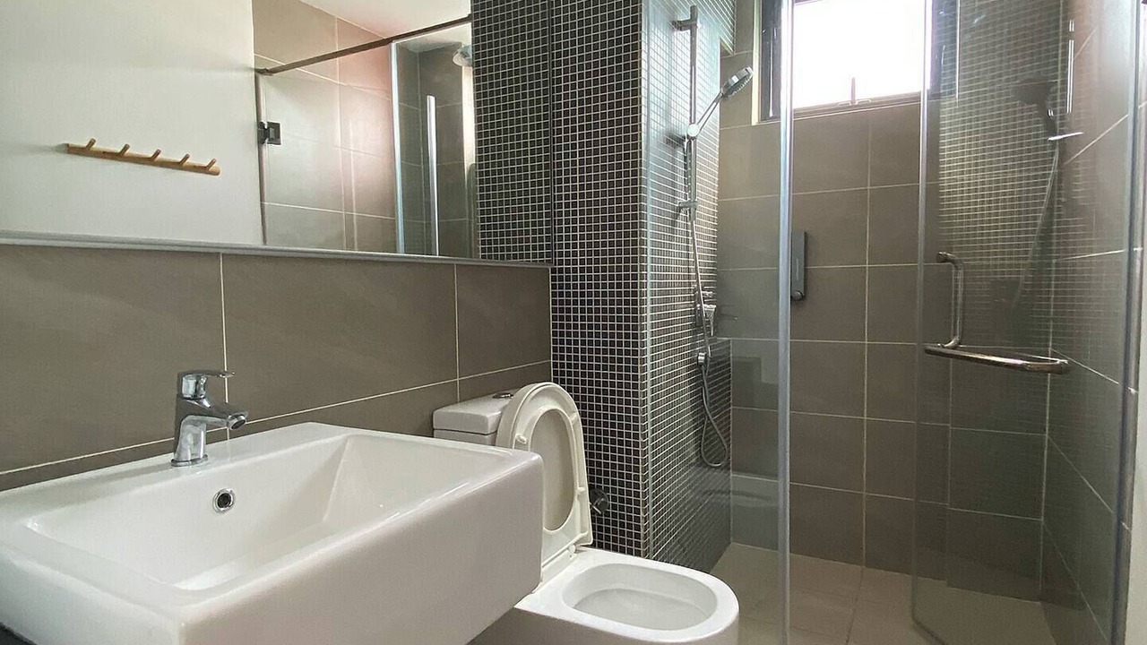 Photo of Bathroom in Maluri