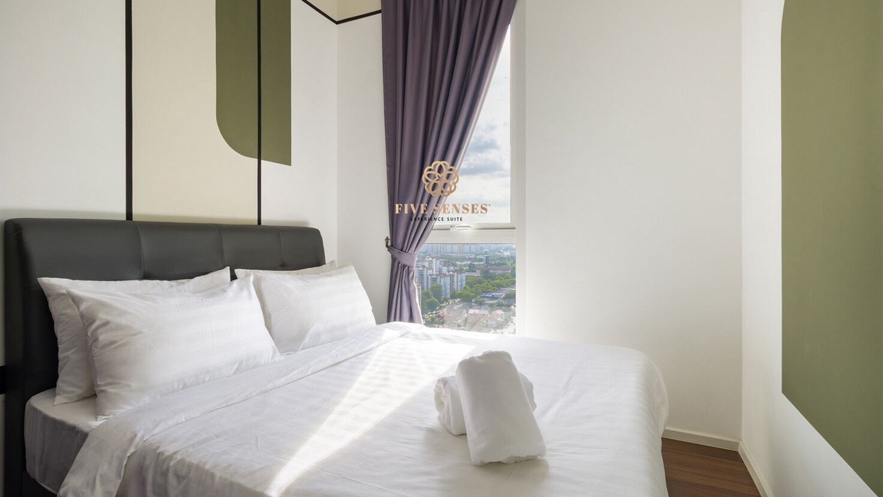 Photo of Bedroom in Maluri