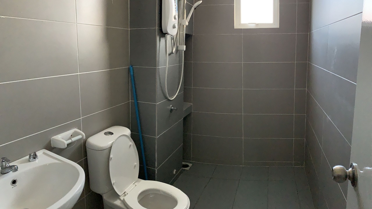 Photo of Bathroom in Bandar Penawar