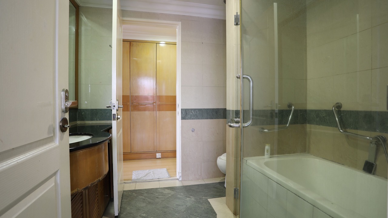 Photo of Bathroom in Downtown Kota Kinabalu