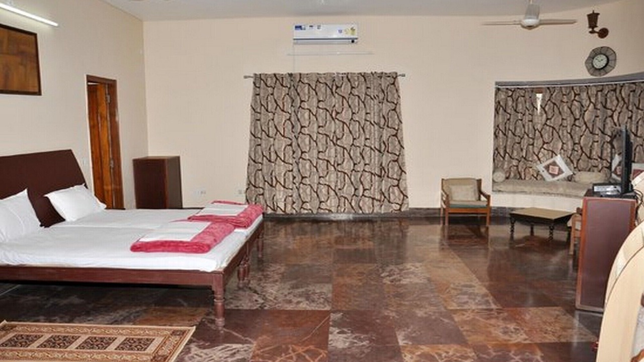 Photo of Bedroom in Adarsh Nagar