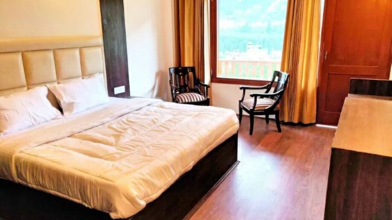 Photo of Bedroom in Simsa Village